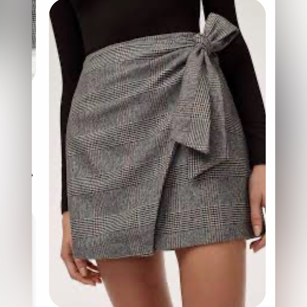 Aritzia Wilfred Gray Plaid Wrap Tie Mini Skirt Wool Blend Size 4